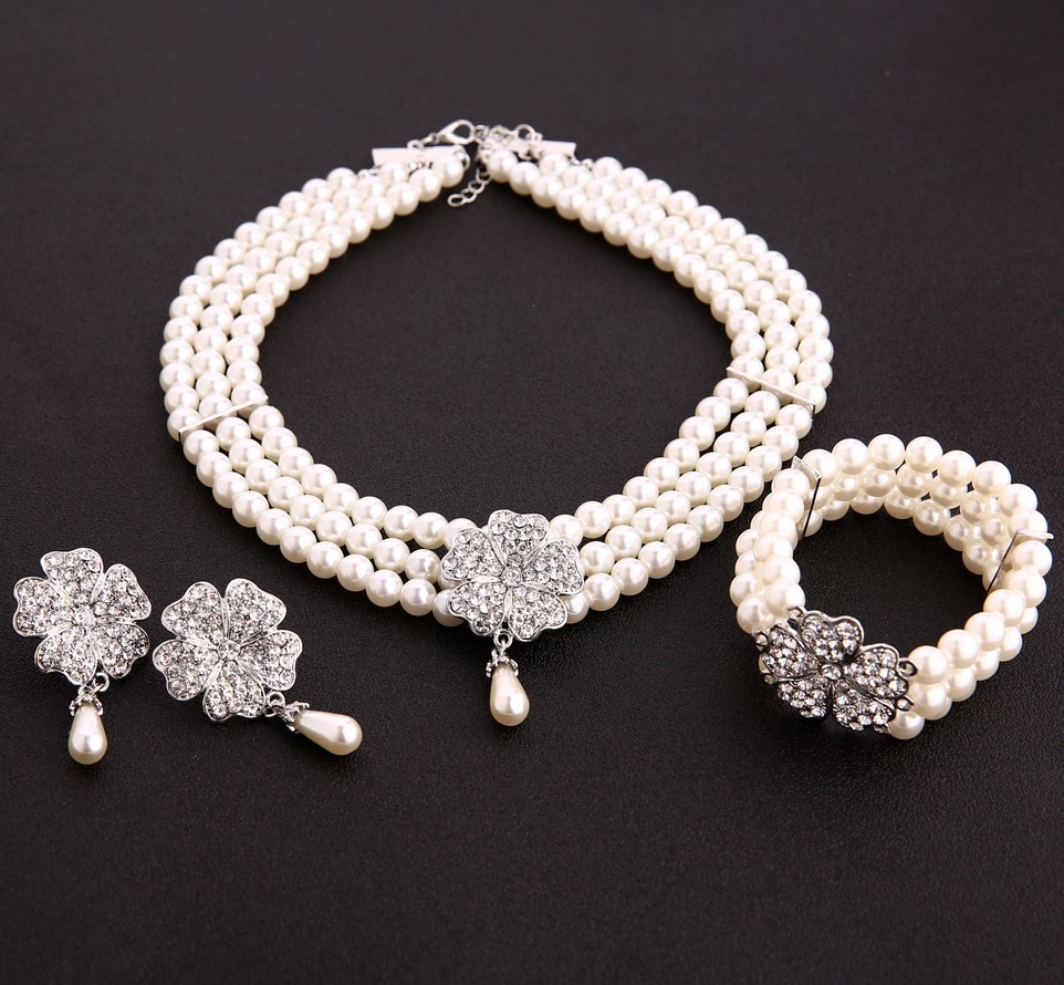 Women'S Accessories In The 1950S - Audrey Hepburn Sarapan Di Tiffanys 1950